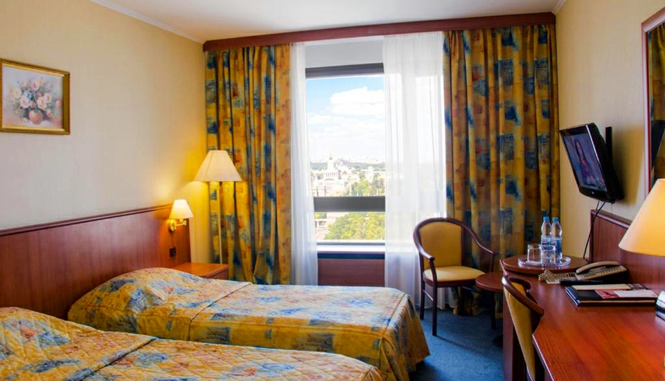 هتل کاسموس مسکو